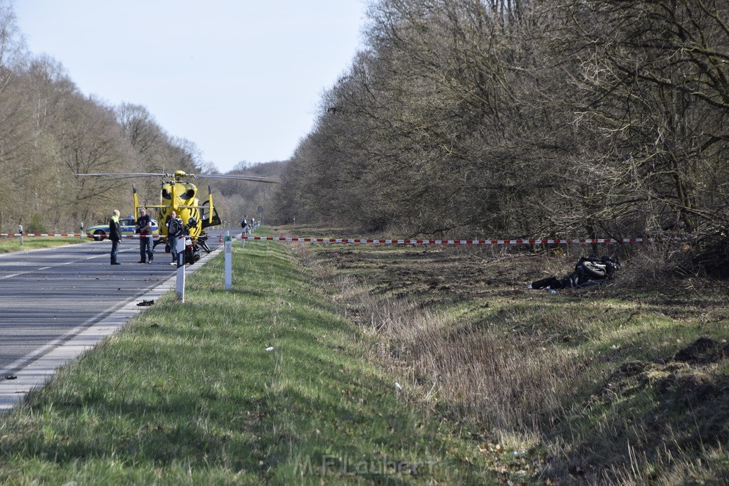 Schwerer VU Krad Fahrrad Koeln Porz Alte Koelnerstr P040.JPG - Miklos Laubert